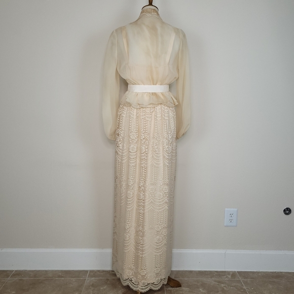 Vintage Tan Polyester Lace Long Maxi Dress w/Sheer Chiffon/Lace Capelet - 12/L - Picture 5 of 14